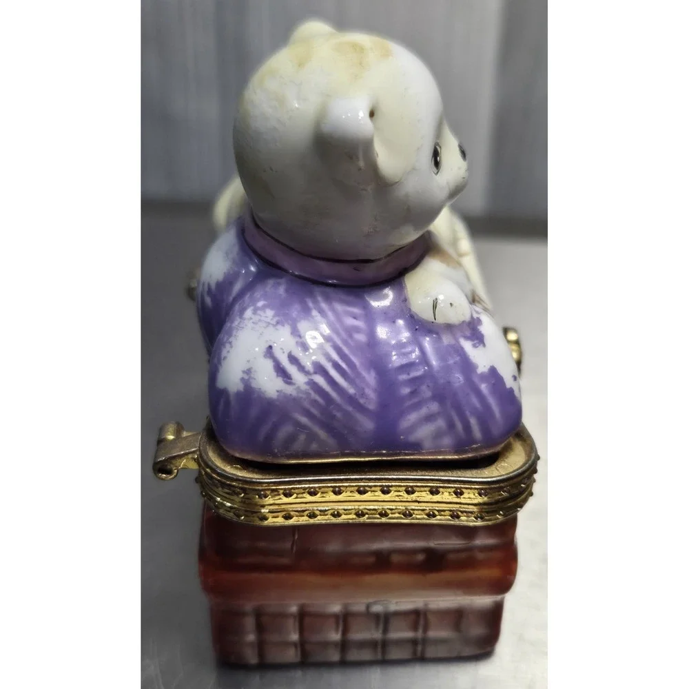 Vintage‎ Porcelain Trinket Box Cat On A Basket